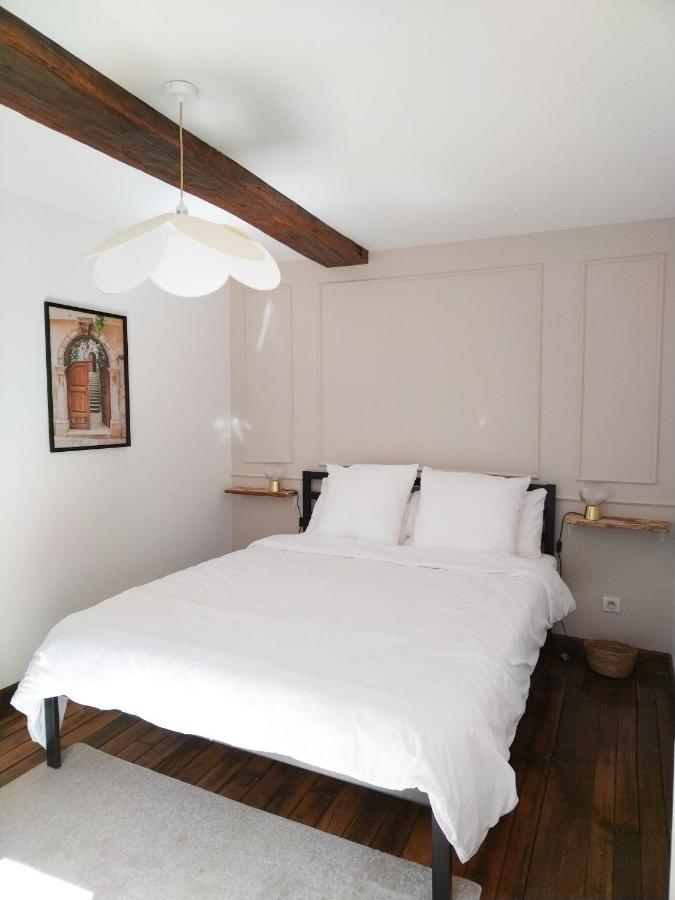 סדאן Appartement Vue Sur Chateau-Fort 3 Etoiles מראה חיצוני תמונה