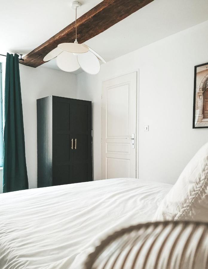 סדאן Appartement Vue Sur Chateau-Fort 3 Etoiles מראה חיצוני תמונה